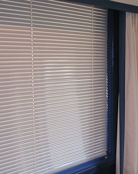 Aluminium venetian blind